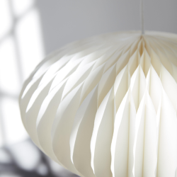 Anita, Lysekrone i FSC papir