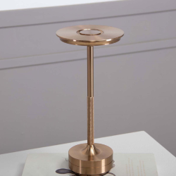 AVA Gold, genopladelig lampe