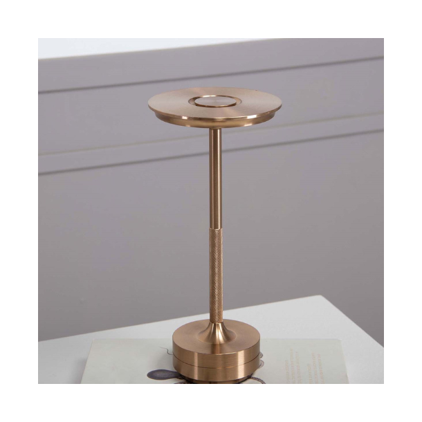 AVA Gold, genopladelig lampe