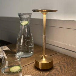 AVA Gold, genopladelig lampe