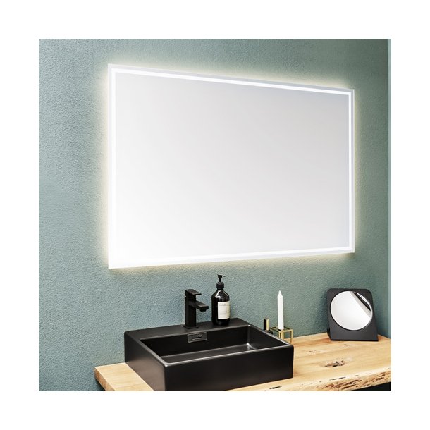 LUCA, firkantet spejl med firsidet belysning og backlight.