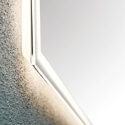 LUCA, firkantet spejl med firsidet belysning og backlight.