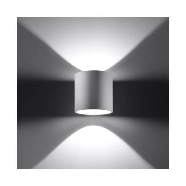  Vglampe,  rund med up/down light, ORBIS 