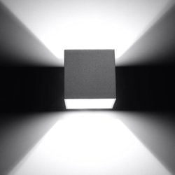 Vglampe,  Kube model med up/down light, QUAD