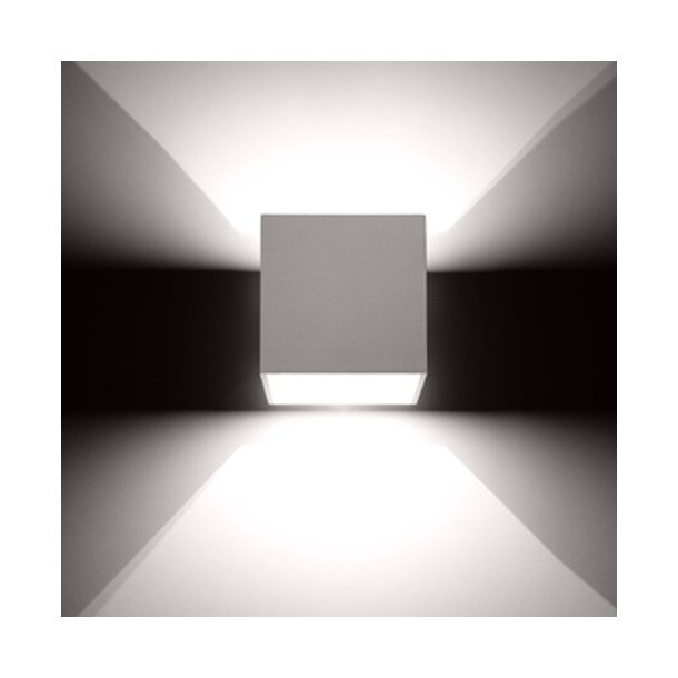 Vglampe,  Kube model med up/down light, QUAD