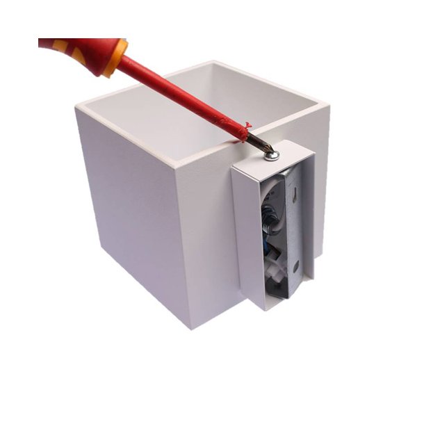 Vglampe,  Kube model med up/down light, QUAD