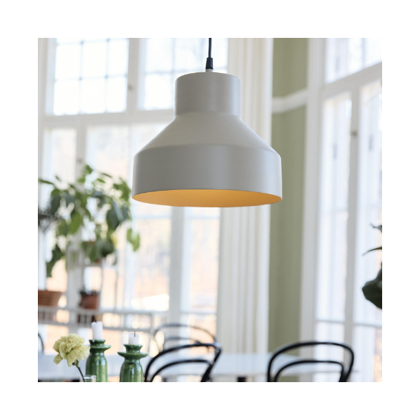 SOLO 23, mat beige pendel til E27 pre