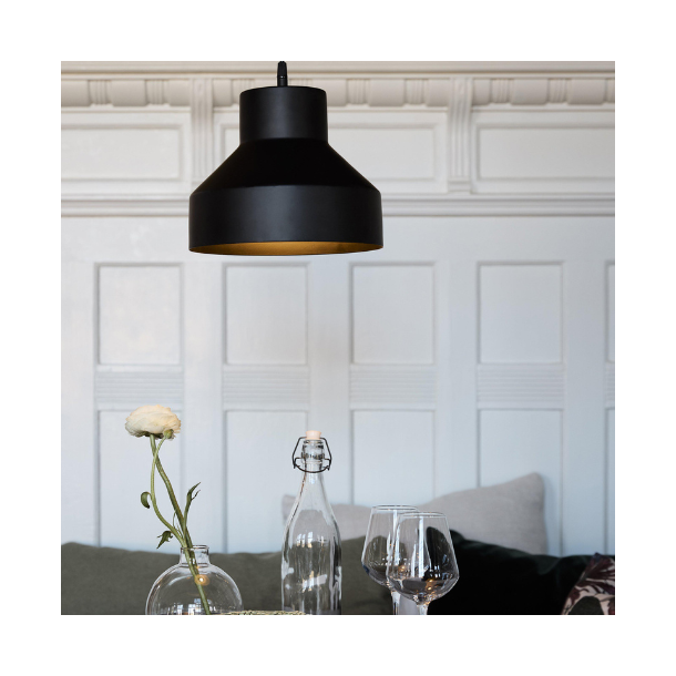 SOLO 23, mat sort, pendel til E27 pre