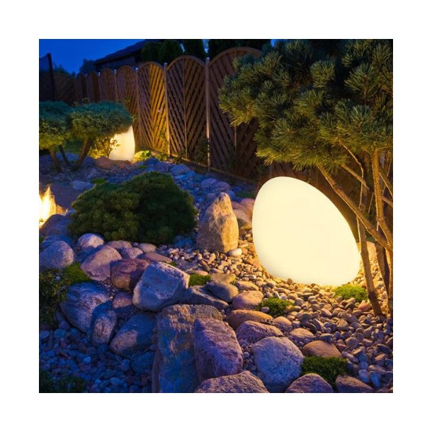 Stone L, lampe til haven 