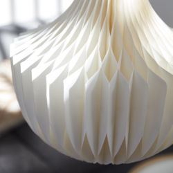 Vicky, papirslampe i FSC papir